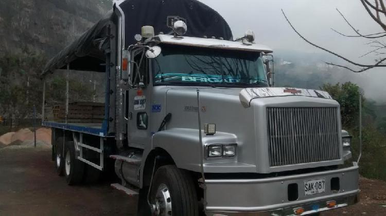 Transporte en Camión Dobletroque de 15 ton en Viedma, Río Negro, Argentina